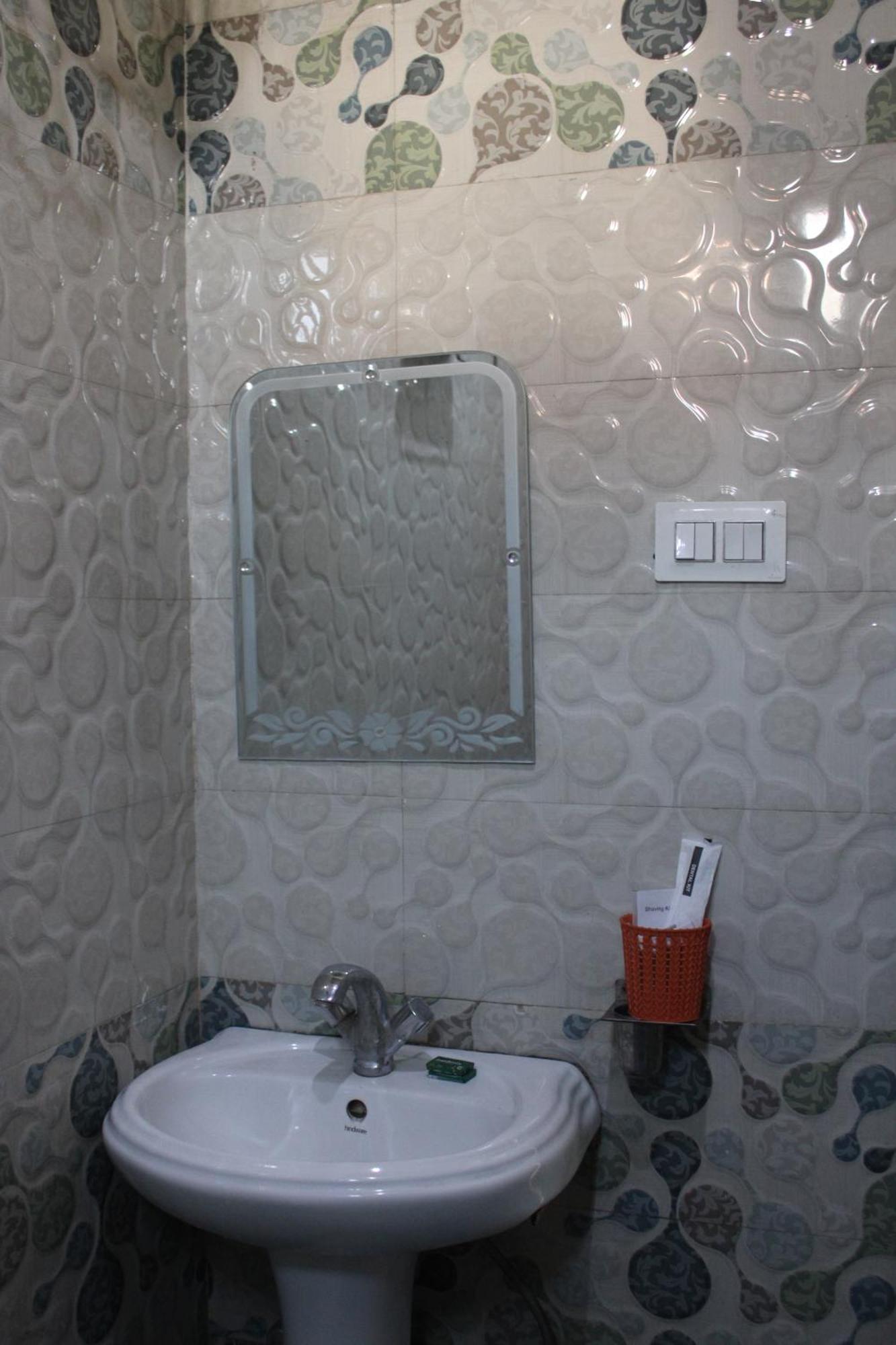 Hotel Singh Residency Varanasi Exterior photo