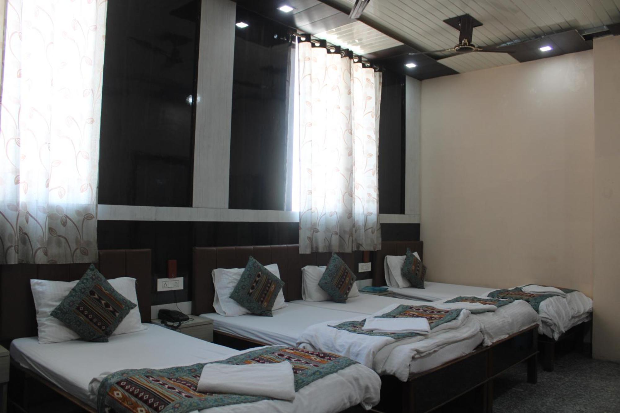 Hotel Singh Residency Varanasi Exterior photo