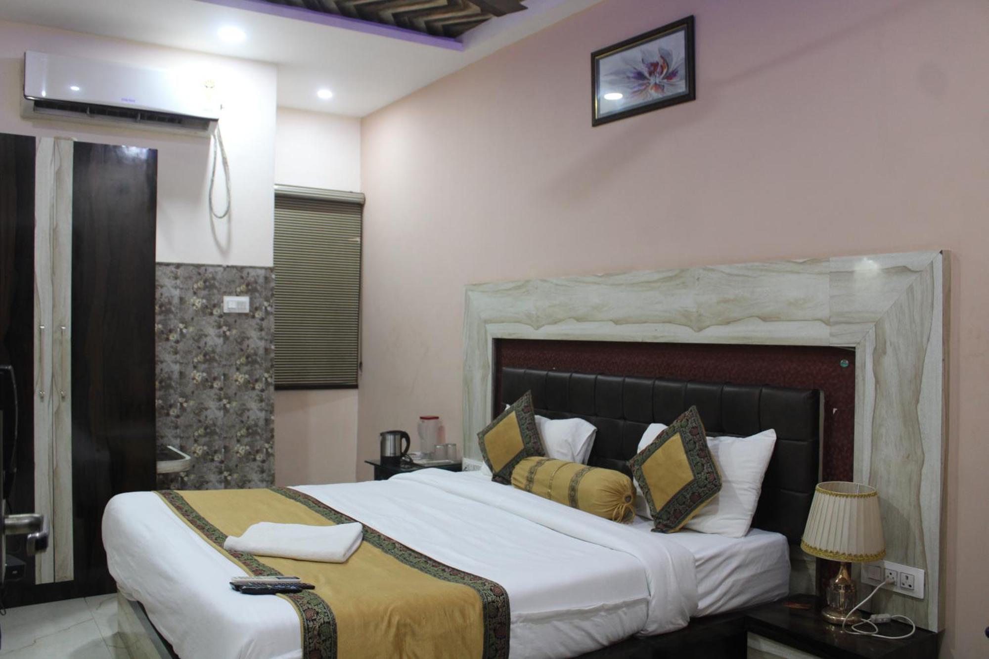 Hotel Singh Residency Varanasi Exterior photo
